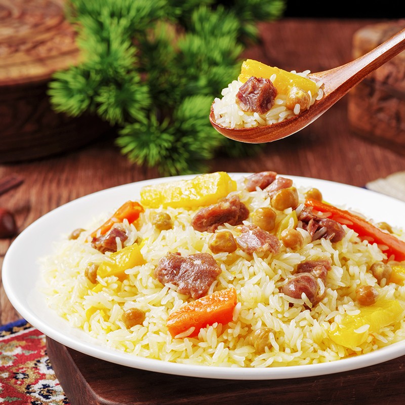 【♥首购1元♥】凯奇新时代系列新疆抓饭自热美食 【规格】350G/盒 【产地】新疆/乌鲁木齐 【保质期】10个月 【保存方式】常温保存 【产品特点】1. 四种口味选择，满足不同人群口味偏好； 2. 自热方便包装，一瓶水就搞定的方便美食，随时