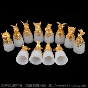 抖音网红同款金镶玉玉器工艺品套装摆件阿富汗白玉十二生肖酒杯