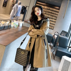 风衣女中长款英伦风2020新款流行秋冬收腰显瘦大衣连帽工装外套潮