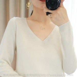 2020秋冬新款羊毛衫女V领 100纯羊毛套头毛衣女 羊毛衫女宽松加厚
