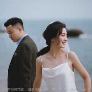 旅拍轻婚纱2020秋冬季新款简约大方吊带新娘结婚露背鱼尾礼服出门