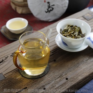 云南普洱茶冰岛生茶生饼200g生普小饼 每5饼扎笋壳淳顺茗茶2019年