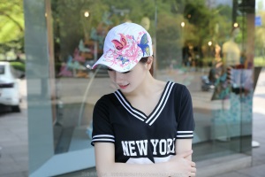 夏季帽子女士绣蝴蝶花棒球帽韩版潮户外帽休闲鸭舌遮阳帽批发111