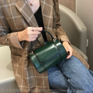 复古女士流行小包包单肩包911圆桶包时尚百搭斜挎手提民族风女包