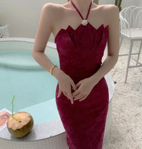 宴会晚礼服女2021春夏装新款露背修身挂脖系带暗纹提花度假连衣裙