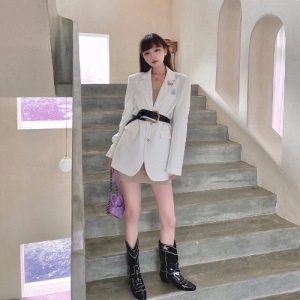 心蓝grace 白色立体蝴蝶西装女秋装设计感宽松显瘦气质中长款外套