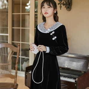 黑白撞色丝绒连衣裙2020秋冬新款礼服改良版收腰显瘦气质仙女裙子