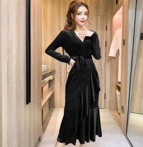金丝绒亮丝连衣裙2020秋冬气质收腰显瘦女人味系带修身宴会礼服裙