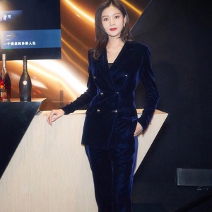 明星同款金丝绒西装套装女秋时尚新款韩版气质职业西服两件套
