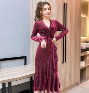 金丝绒亮丝连衣裙2020秋冬气质收腰显瘦女人味系带修身宴会礼服裙