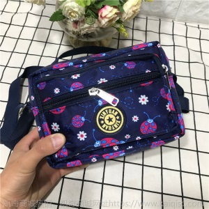 批发地摊包斜挎包女士休闲帆布妈咪包单肩包老年人花布包