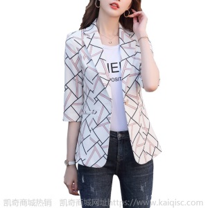格纹西装外套女2020新款春季女士气质修身洋气小个子短款西服上衣