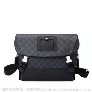 男包2021新款潮牌黑花男士真皮包包商务休闲单肩斜挎邮差包