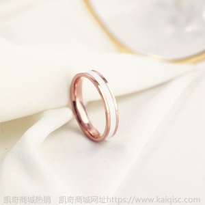 凯奇韩版时尚ins素圈滴胶钛钢戒指女尾戒18K玫瑰金镶钻戒厂家批发