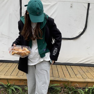 黄峥设计感垫肩西装外套女2021春季韩版气质宽松显瘦西服WT79953