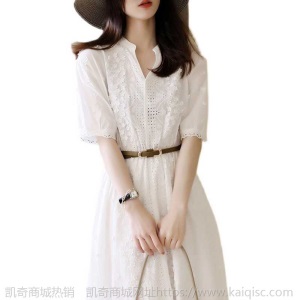 初恋白色蕾丝连衣裙女装2021新款潮春夏收腰镂空法式仙女超仙裙子