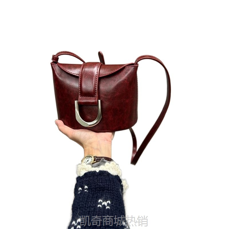 小众美拉德风包2024新款设计斜挎薯条包复古百搭手机包时尚单肩包