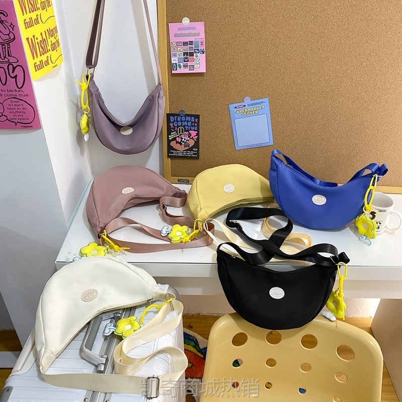 【♥首单3元♥】ins小众设计单肩包女日系简约小清新学生斜挎包韩版百搭时尚包包