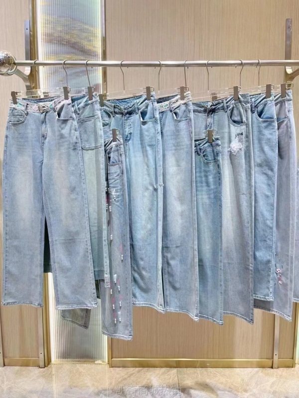 【♥首单1元♥】品牌折扣女装牛仔裤批发实体直播货源四季青十三行一手货源供应链