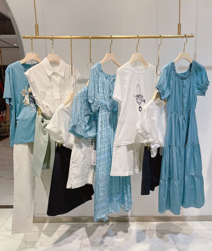 【♥首单1元♥】【依熏】24秋品牌女装尾货折扣店货源渠道 直播进货米梵特价清仓