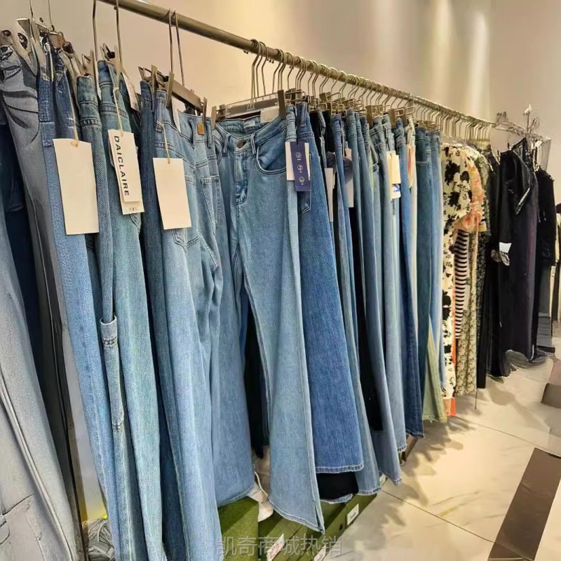 十三行品牌折扣高端女装牛仔裤杂款批发2024春夏实体店直播间货源