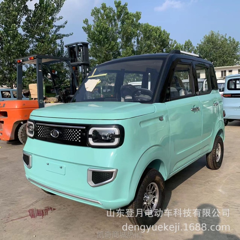 新款电动四轮车全封闭式女士成人新能源老头乐车代步电车