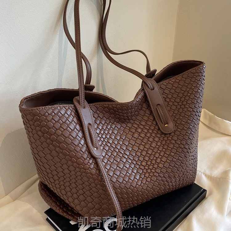 大容量编织包包女2024新款跨境复古百搭单肩腋下包韩版手提托特包