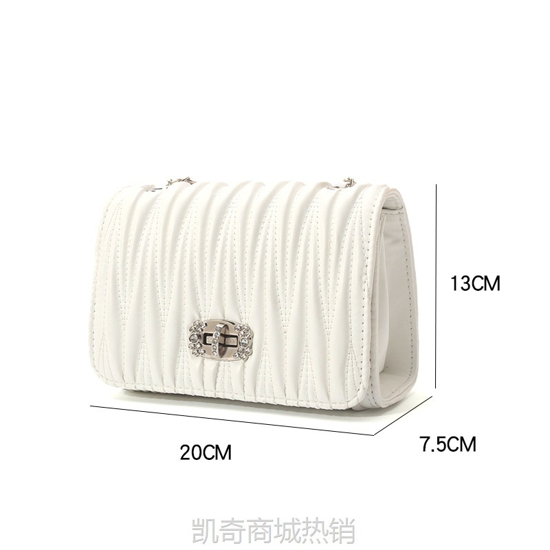 福利特价秋冬新款女包时尚个性绣花镶钻锁扣链条小方包时尚单肩包