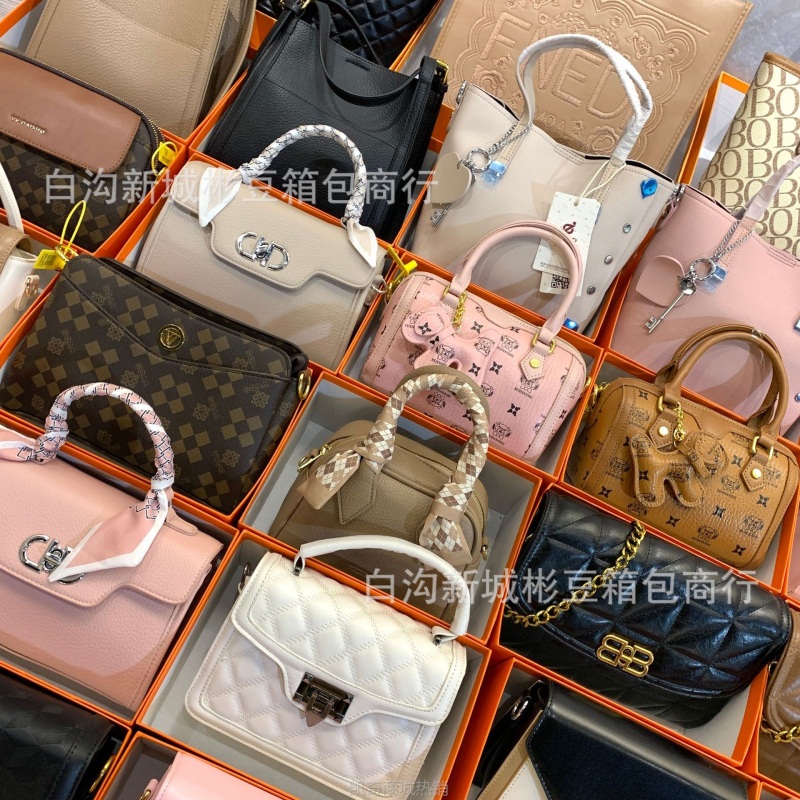 杂款女包混批原包装小整单女士包包单肩斜挎包外贸跨境直播货源