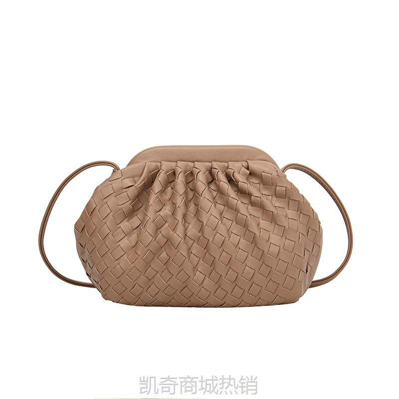 跨境新款编织夹扣云朵包女士包包高级感百搭潮流简约单肩斜挎小包