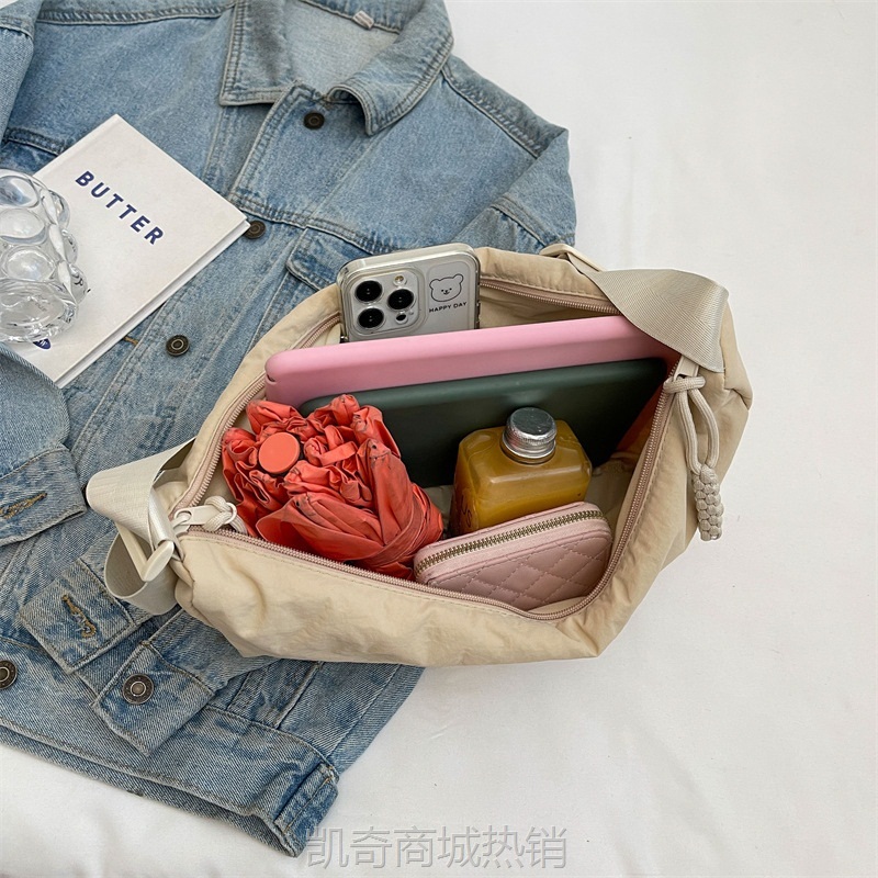 跨境外贸女式斜挎包休闲百搭单肩包韩日版小众饺子大容量简约布包