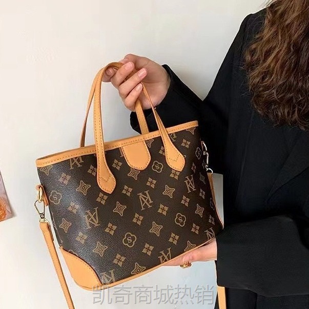 大容量托特包2023新款包包女复古印花通勤小众百搭网红爆款潮
