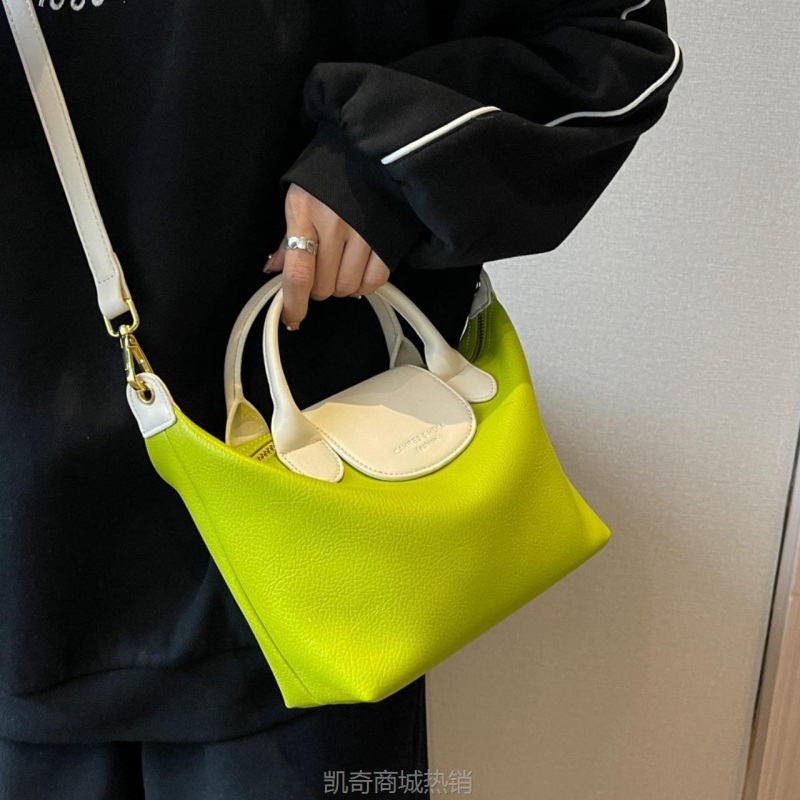 大容量包包女2024新款包休闲百搭高级感手提单肩包通勤斜跨饺子包