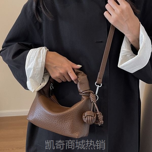 今年流行腋下包包女跨境爆款网红时尚手提包百搭单肩饺子包斜挎包