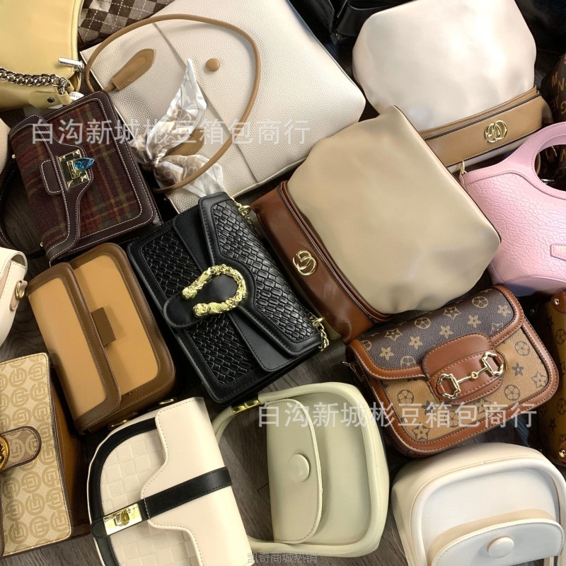 高货女包库存单肩斜挎包品牌混批杂款女士包包直播货源供应原包装