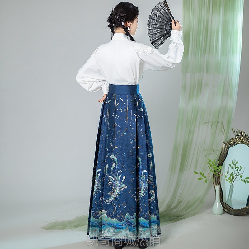蓝色马面裙夏季日常女装上班通勤半身裙改良国风汉服搭配白色衬衣
