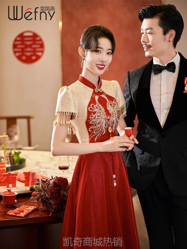 中式秀禾服新娘高级感2024新款酒红色旗袍改良敬酒服春季订婚礼服