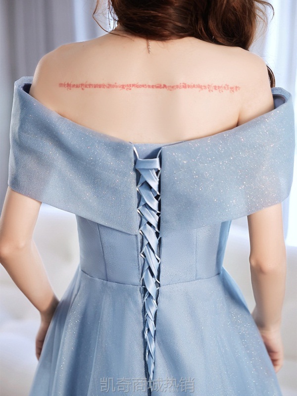 一字肩晚礼服2024新款秋季气质法式轻奢主持人蓝色轻奢感宴会礼服