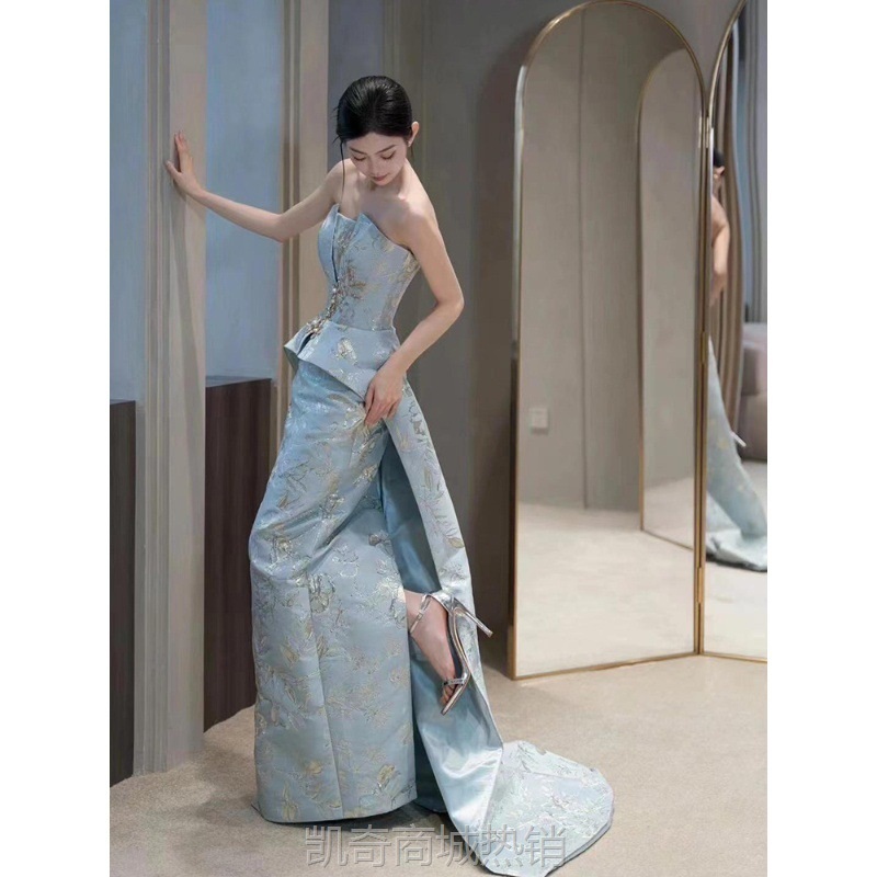 新中式晨袍2024新款高级感抹胸复古新娘订婚敬酒服轻奢小众出阁宴