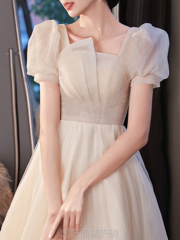 领证登记小晚礼服平时可穿轻奢感轻奢法式小个子洋装订婚连衣裙女
