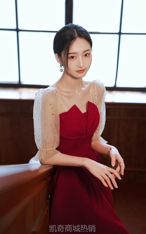 敬酒服新娘小个子秋季酒红色结婚小礼服女订婚回门连衣裙平时可穿