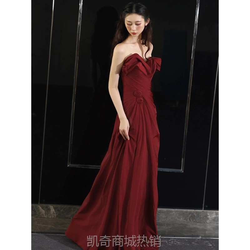 抹胸敬酒服2024新款高级感新娘订婚礼裙宴会气质主持人晚礼服裙女