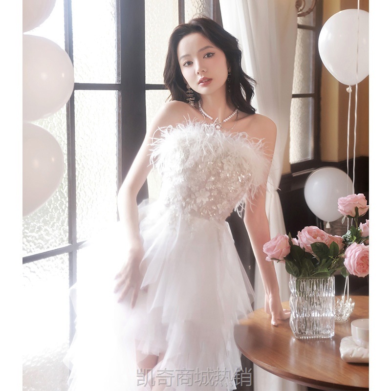 白色抹胸晚礼服2024新款高级感名媛生日连衣裙订婚主持人小晚礼服