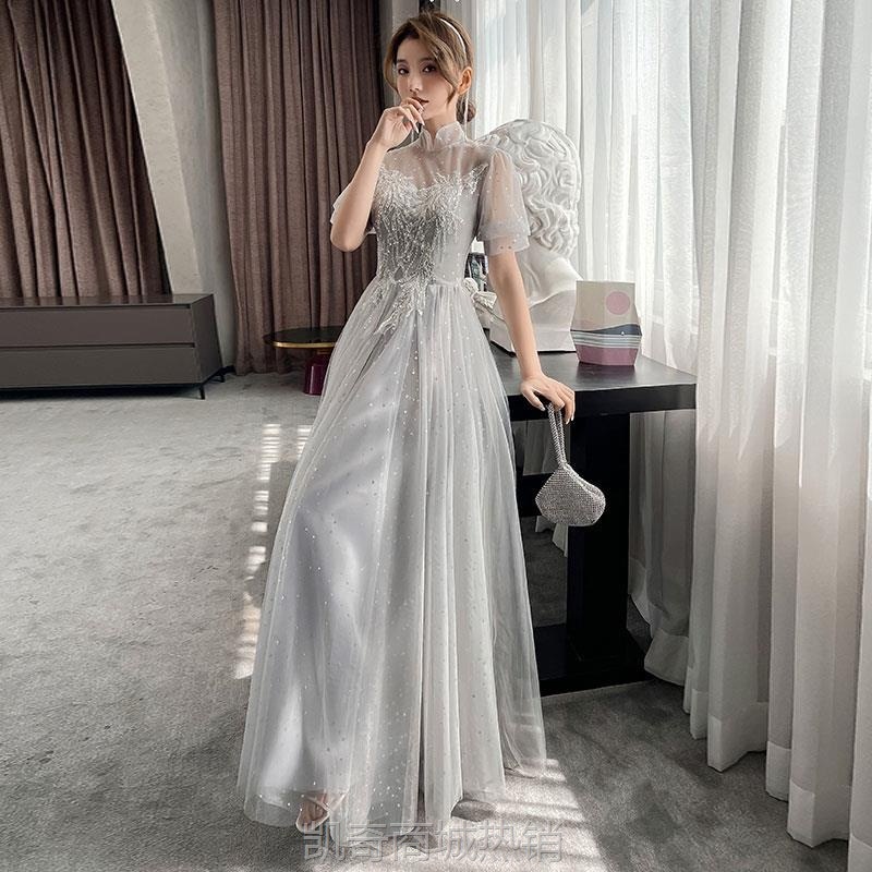 灰色伴娘服高级感2024新款冬季婚礼小众姐妹团平时可穿晚礼服大码