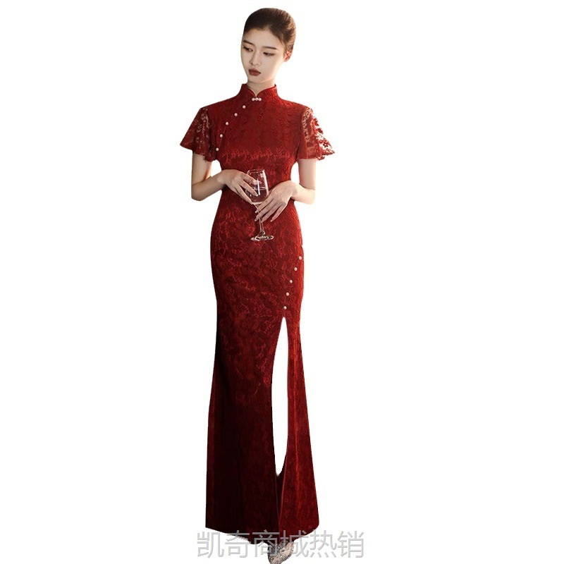 旗袍敬酒服新娘2023新款订婚答谢宴礼服酒红色钉珠小个子斜襟礼服
