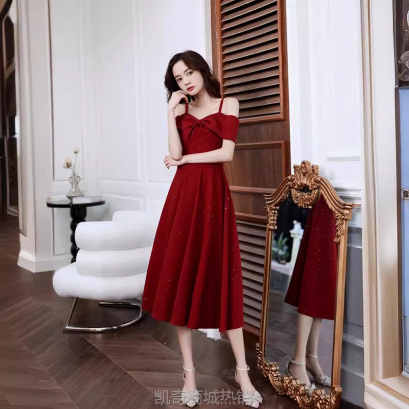 一字肩新娘敬酒服2024新款夏季酒红色结婚订婚礼服连衣裙女小个子