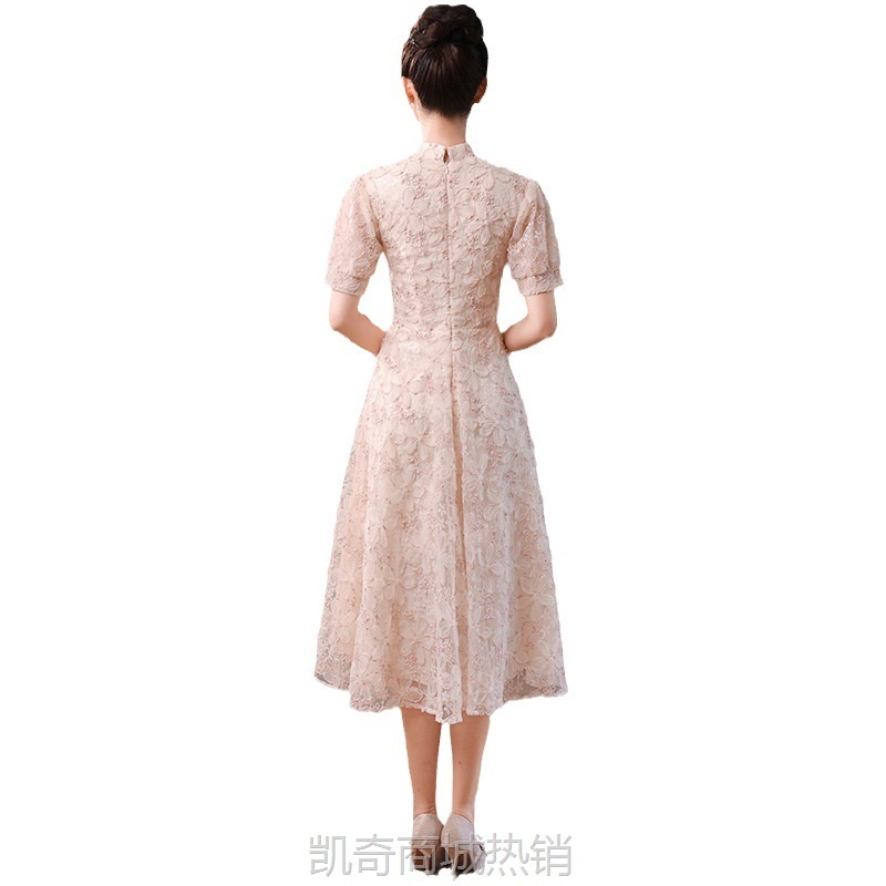 粉色订婚晚礼服女2023新款轻奢小众花朵高级感中式旗袍敬酒服新娘