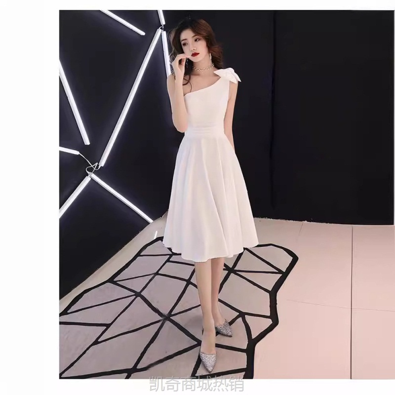 白色单肩晚礼服女小个子气质高端轻奢小众法式洋装连衣裙平时可穿
