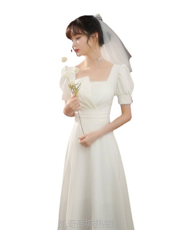 白色小晚礼服女领证气质名媛轻奢小众主持宴会缎面订婚艺考连衣裙