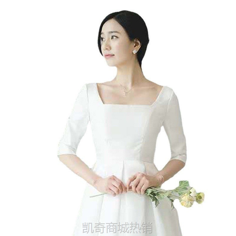 缎面婚纱2024新款森系简约修身小个子户外旅拍出门纱短款轻婚纱女